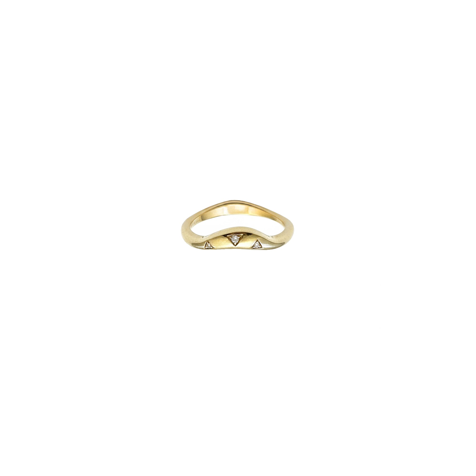 Vittoria sculptural gold ring with triangular diamond insets and polished curves